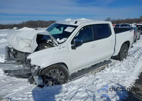 2022 Chevrolet Silverado 1500 4Wd Short Bed Lt With 2Fl z USA, uszkodzony, nr VIN 3GCPDKEK7NG656563